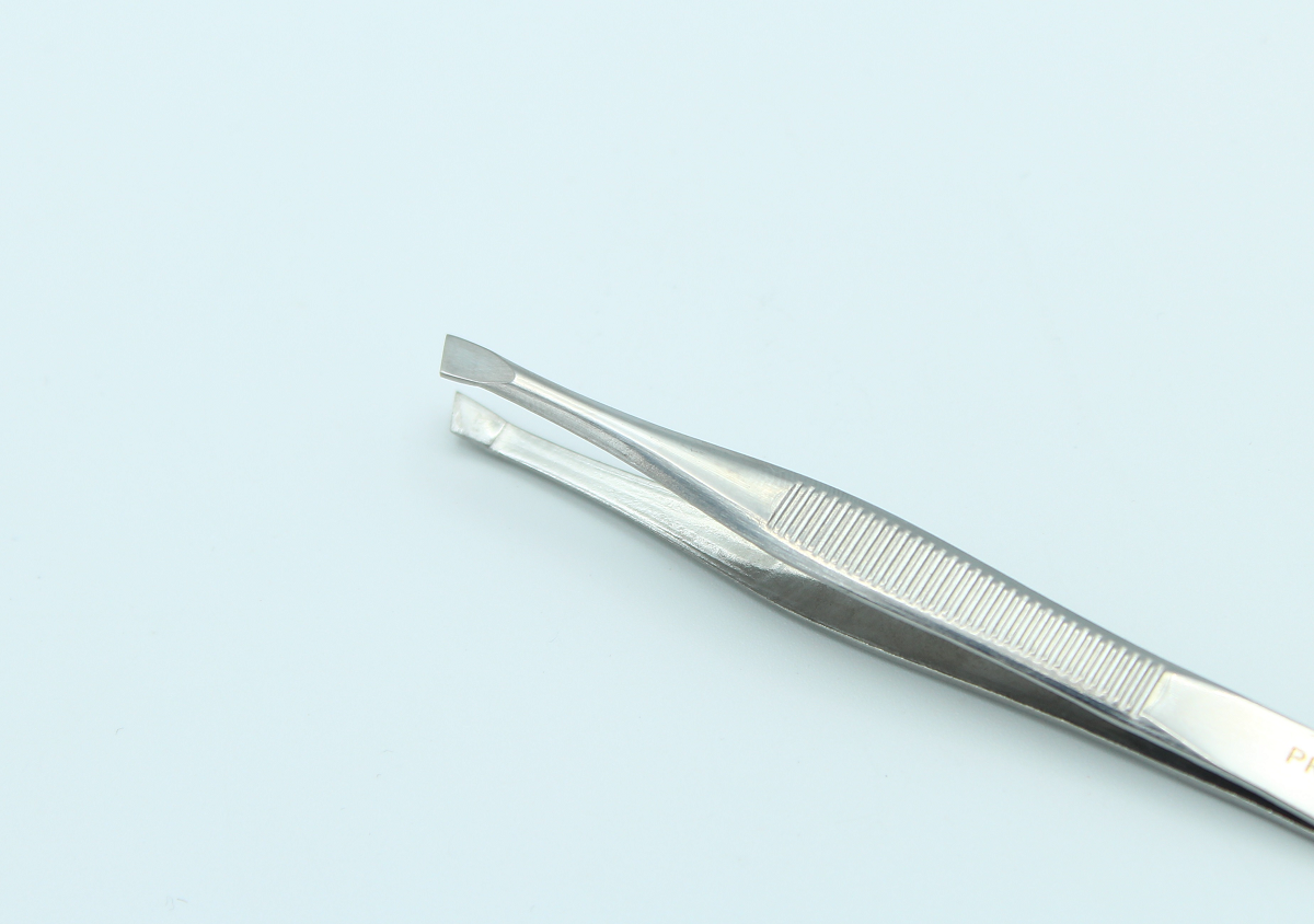 PINCET-02, Пинцет скошенный ручная заточка Pryhoza